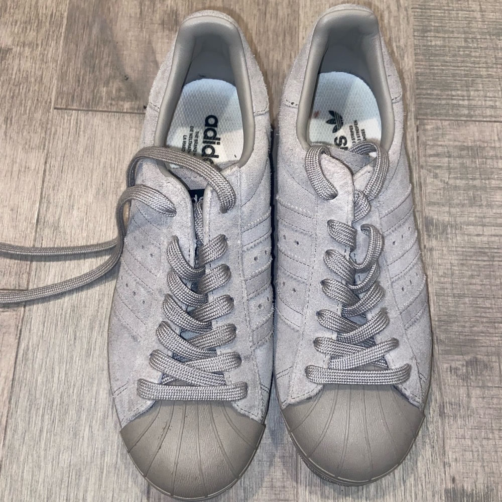 ADIDAS SNEAKERS